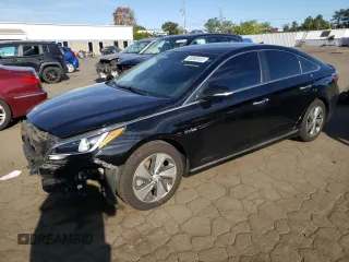 2017 Hyundai Sonata Hybrid Limited with VIN KMHE34L1XHA044730, listed as a Copart auction lot 65880933 with 73,182 mi miles. Bid and sale history available at carsss.com. Image 1.