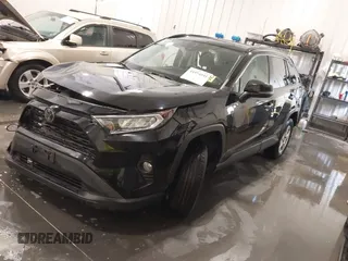 2019 Toyota RAV4 XLE with VIN 2T3P1RFV1KW052156, listed as a IAAI auction lot 41974041 with 95,442 mi miles. Bid and sale history available at carsss.com. Image 21.