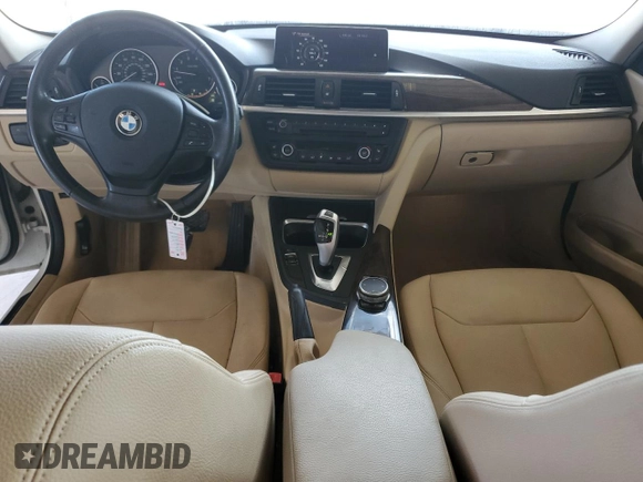 2015 BMW 3 Series 320i xDrive z VIN WBA3C3G51FNS74131, wystawiony jako Copart lot #56009775 z przebiegiem 155 617 mil mil oraz Szkoda całkowita • Salvage title. Historia ofert i sprzedaży dostępna na DreamBid. Obrazek 8.