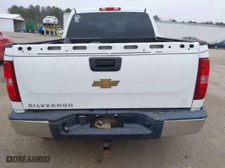 2007 Chevrolet Silverado 1500 LT w/1LT with VIN 2GCEC13C971658729, listed as a IAAI auction lot 41511701 with 132,555 mi miles. Bid and sale history available at carsss.com. Image 16.