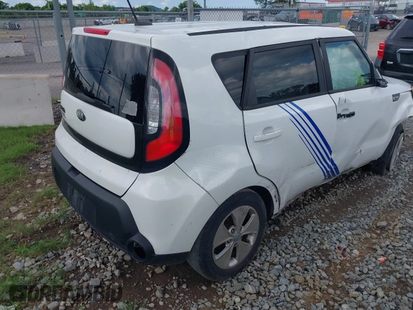 2016 Kia Soul z VIN KNDJN2A21G7289568, wystawiony jako IAAI lot #42292830 z przebiegiem 172 079 mil mil oraz . Historia ofert i sprzedaży dostępna na DreamBid. Obrazek 4.