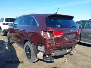 2017 Kia Sorento LX with VIN 5XYPGDA34HG252088, listed as a IAAI auction lot 41786637 with 91,301 mi miles. Bid and sale history available at carsss.com. Image 3.