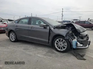 2020 Ford Fusion Titanium with VIN 3FA6P0SU4LR132467, listed as a Copart auction lot 58848425 with 39,823 mi miles and Salvage title. Bid and sale history available at DreamBid. Image 4.