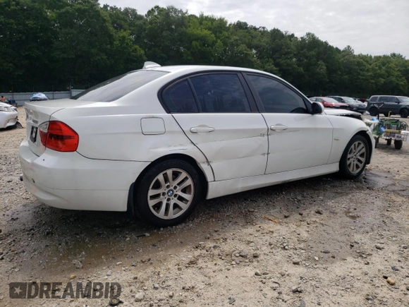 2007 BMW 3 Series 328i with VIN WBAVA33527PG39395, listed as a Copart auction lot 61638825 with 120,130 mi miles and Salvage title. Bid and sale history available at DreamBid. Image 3.