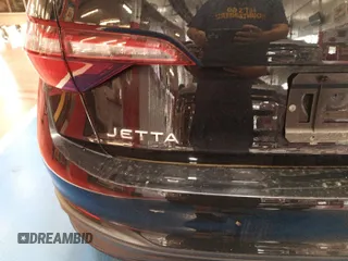 2024 Volkswagen Jetta S z VIN 3VW5M7BU1RM076143, wystawiony jako IAAI lot #42786512 z przebiegiem 30 201 mil mil oraz . Historia ofert i sprzedaży dostępna na DreamBid. Obrazek 24.