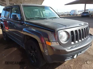 2015 Jeep Patriot Altitude Edition with VIN 1C4NJPBA6FD428996, listed as a IAAI auction lot 41230430 with 100,966 mi miles. Bid and sale history available at carsss.com. Image 1.