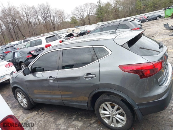 2018 Nissan Rogue Sport SV with VIN JN1BJ1CP3JW105119, listed as a IAAI auction lot 41717064 with 108,434 mi miles. Bid and sale history available at carsss.com. Image 14.
