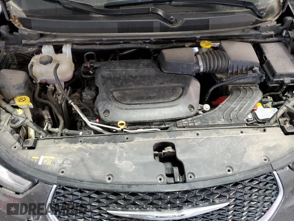2023 Chrysler Pacifica Limited with VIN 2C4RC1GG8PR535410, listed as a Copart auction lot 60606085 with 74,370 mi miles and Clean title. Bid and sale history available at DreamBid. Image 12.