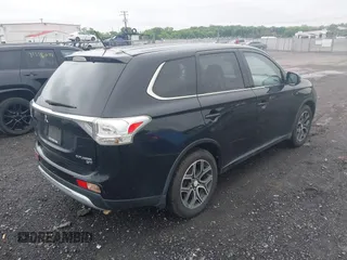 2015 Mitsubishi Outlander GT z VIN JA4JZ4AX8FZ002364, wystawiony jako IAAI lot #42187976 z przebiegiem 144 447 mil mil oraz . Historia ofert i sprzedaży dostępna na DreamBid. Obrazek 4.