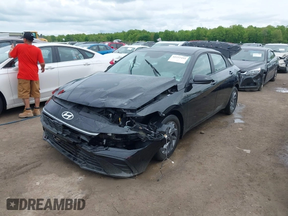 2024 Hyundai Elantra SEL z VIN KMHLM4DG8RU690033, wystawiony jako IAAI lot #42211444 z przebiegiem 19 708 mil mil oraz . Historia ofert i sprzedaży dostępna na DreamBid. Obrazek 18.