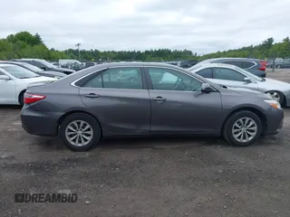 2015 Toyota Camry XLE z VIN 4T1BF1FKXFU003359, wystawiony jako IAAI lot #42309837 z przebiegiem 229 701 mil mil oraz . Historia ofert i sprzedaży dostępna na DreamBid. Obrazek 13.