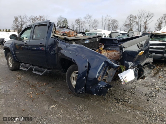 2007 Chevrolet Silverado 2500HD LT w/1LT with VIN 1GCHK23K97F551038, listed as a Copart auction lot 85180724 with 141,533 mi miles and Salvage Title. Bid and sale history available at carsss.com. Image 2.