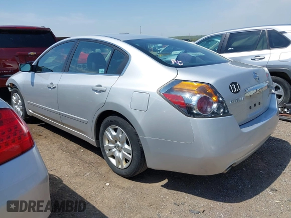 2011 Nissan Altima S with VIN 1N4AL2AP8BN488922, listed as a IAAI auction lot 42037880 with 253,998 mi miles and . Bid and sale history available at carsss.com. Image 3.