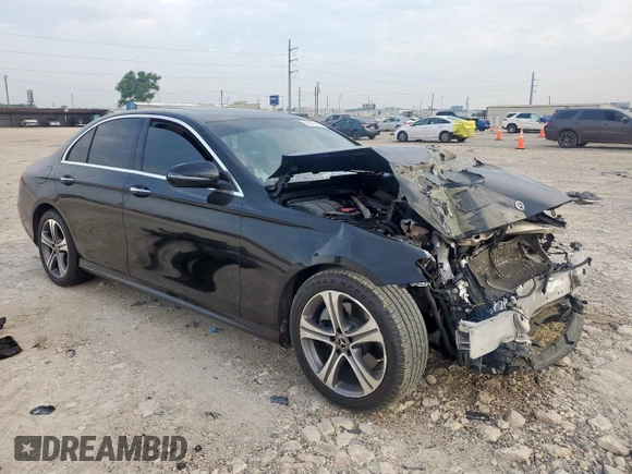 2019 Mercedes-Benz E 300 with VIN WDDZF4JB2KA618999, listed as a Copart auction lot 56915465 with 64,077 mi miles and Salvage title. Bid and sale history available at DreamBid. Image 4.