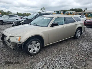 2008 Dodge Magnum with VIN 2D4FV47T08H218016, listed as a Copart auction lot 72528474 with 153,004 mi miles and Salvage Title. Bid and sale history available at carsss.com. Image 1.