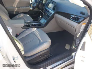 2016 Hyundai Sonata Hybrid Limited with VIN KMHE34L18GA017816, listed as a IAAI auction lot 40979824 with 85,466 mi miles. Bid and sale history available at carsss.com. Image 5.