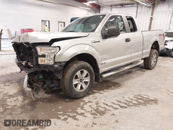 2015 Ford F-150 XLT with VIN 1FTEX1EP1FFD12282, listed as a IAAI auction lot 41743075 with 180,389 mi miles. Bid and sale history available at carsss.com. Image 2.