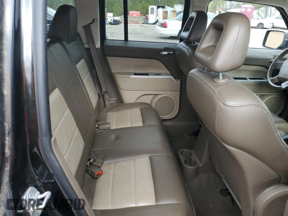 2008 Jeep Patriot Limited with VIN 1J8FT48W68D796610, listed as a Copart auction lot 87911365 with 219,119 mi miles and Salvage Title. Bid and sale history available at DreamBid. Image 10.