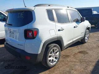 2018 Jeep Renegade Sport with VIN ZACCJBAB3JPJ29591, listed as a IAAI auction lot 41579924 with 62,900 mi miles. Bid and sale history available at carsss.com. Image 4.