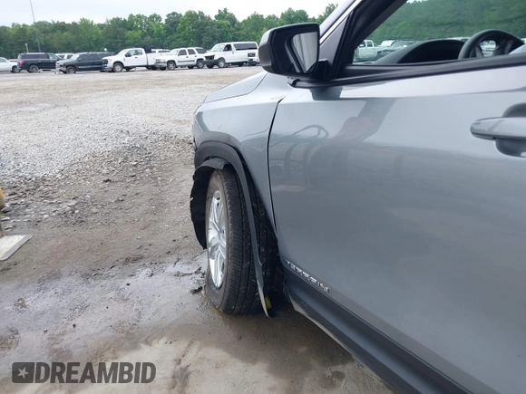 2024 GMC Terrain SLE with VIN 3GKALTEG7RL346411, listed as a IAAI auction lot 42338008 with 18,281 mi miles and . Bid and sale history available at DreamBid. Image 20.