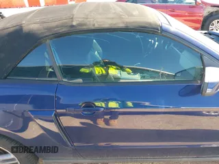 2011 Ford Mustang GT with VIN 1ZVBP8FF0B5137425, listed as a IAAI auction lot 41658857 with 123,072 mi miles and . Bid and sale history available at DreamBid. Image 13.