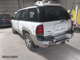 2004 Chevrolet TrailBlazer LS with VIN 1GNDT13S542348373, listed as a IAAI auction lot 41948483 with 226,375 mi miles. Bid and sale history available at carsss.com. Image 3.