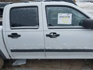 2008 Chevrolet Colorado LT w/1LT with VIN 1GCDT33E088206594, listed as a IAAI auction lot 41613326 with 197,364 mi miles. Bid and sale history available at carsss.com. Image 13.