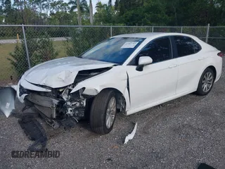 2020 Toyota Camry LE with VIN 4T1C11AK2LU950854, listed as a IAAI auction lot 41907769 with 350,007 mi miles. Bid and sale history available at carsss.com. Image 17.