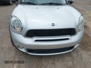 2011 MINI Countryman S with VIN WMWZC5C51BWM10385, listed as a IAAI auction lot 41952679 with 112,008 mi miles and . Bid and sale history available at DreamBid. Image 6.