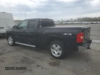 2008 Chevrolet Silverado 1500 LTZ with VIN 2GCEK19J981240990, listed as a Copart auction lot 53208325 with 194,451 mi miles and Salvage Title. Bid and sale history available at DreamBid. Image 2.