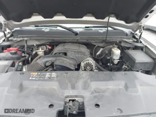 2011 Chevrolet Silverado 1500 LS with VIN 1GCRCREA4BZ400808, listed as a IAAI auction lot 41792800 with 202,479 mi miles. Bid and sale history available at carsss.com. Image 10.