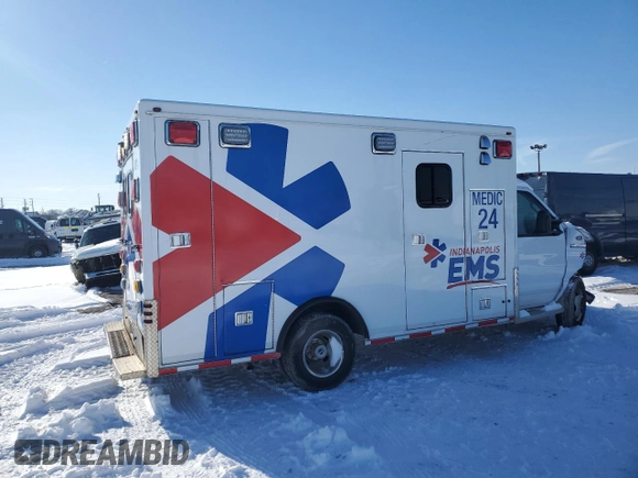 2019 Ford Econoline Commercial z VIN 1FDXE4FS0KDC66187, wystawiony jako Copart lot #86434334 z przebiegiem Nie podano mil oraz Czysty tytuł • Clean title. Historia ofert i sprzedaży dostępna na DreamBid. Obrazek 3.