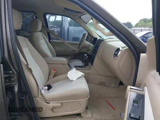 2008 Ford Explorer XLT with VIN 1FMEU63E38UA19291, listed as a IAAI auction lot 42048959 with 227,212 mi miles. Bid and sale history available at carsss.com. Image 5.
