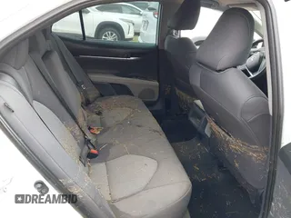 2024 Toyota Camry LE z VIN 4T1R11AK3RU223693, wystawiony jako IAAI lot #41920547 z przebiegiem Nie podano mil oraz . Historia ofert i sprzedaży dostępna na DreamBid. Obrazek 8.