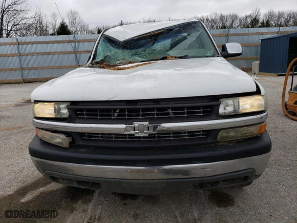 2000 Chevrolet Silverado 1500 LS with VIN 1GCEK19TXYZ181702, listed as a Copart auction lot 50802875 with 302,705 mi miles and Salvage Title. Bid and sale history available at carsss.com. Image 5.