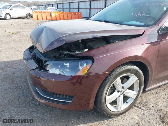 2013 Volkswagen Passat SE w/Sunroof with VIN 1VWBH7A35DC150285, listed as a IAAI auction lot 38970420 with 160,374 mi miles. Bid and sale history available at carsss.com. Image 11.