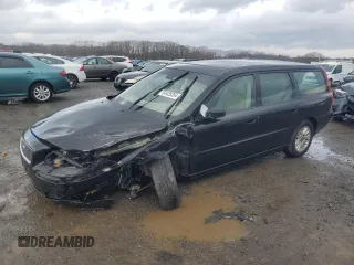 2005 Volvo V70 with VIN YV1SW612652482294, listed as a Copart auction lot 83428354 with 220,489 mi miles and Clean Title. Bid and sale history available at carsss.com. Image 1.
