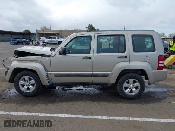 2011 Jeep Liberty Sport with VIN 1J4PN2GK7BW507135, listed as a IAAI auction lot 41885032 with 114,370 mi miles. Bid and sale history available at carsss.com. Image 14.