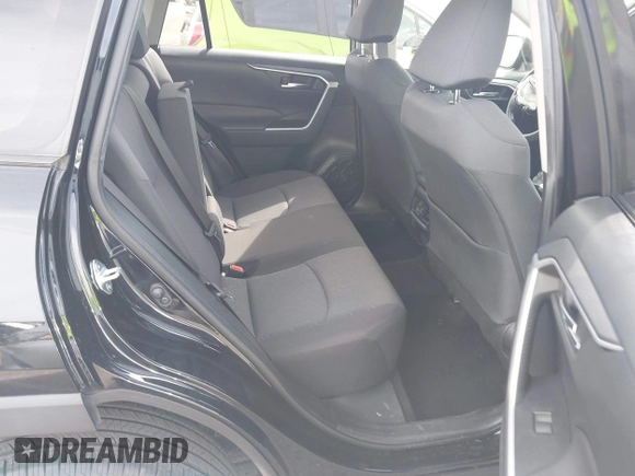 2019 Toyota RAV4 XLE with VIN JTMW1RFV7KJ011556, listed as a IAAI auction lot 41682178 with 72,795 mi miles. Bid and sale history available at carsss.com. Image 8.