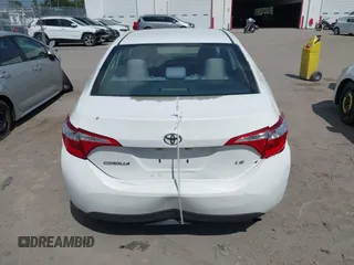 2015 Toyota Corolla L z VIN 5YFBURHE3FP271683, wystawiony jako IAAI lot #37424533 z przebiegiem 153 438 mil mil oraz . Historia ofert i sprzedaży dostępna na DreamBid. Obrazek 16.