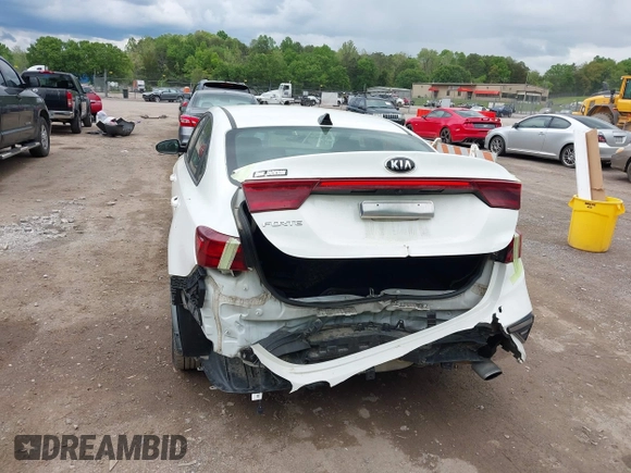 2020 Kia Forte LXS with VIN 3KPF24AD7LE142998, listed as a IAAI auction lot 42051498 with 166,013 mi miles and . Bid and sale history available at carsss.com. Image 6.