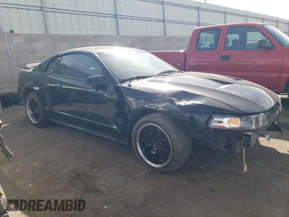 2000 Ford Mustang GT with VIN 1FAFP42X0YF221152, listed as a Copart auction lot 44628575 with 154,159 mi miles and Salvage Title. Bid and sale history available at carsss.com. Image 4.