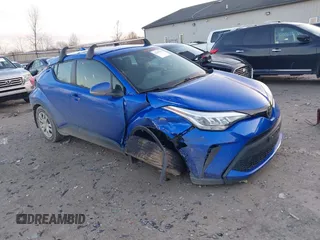 2020 Toyota C-HR LE with VIN JTNKHMBX8L1078376, listed as a IAAI auction lot 41199310 with 95,526 mi miles. Bid and sale history available at carsss.com. Image 1.