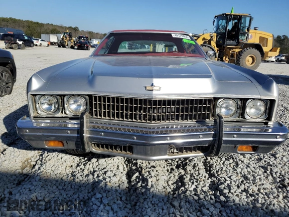 1973 Chevrolet Caprice z VIN 1N47R3D197757, wystawiony jako Copart lot #44179455 z przebiegiem 646 mil mil oraz Czysty tytuł • Clean title. Historia ofert i sprzedaży dostępna na DreamBid. Obrazek 5.