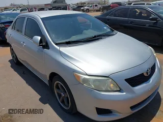 2010 Toyota Corolla z VIN 1NXBU4EE1AZ279392, wystawiony jako IAAI lot #42346726 z przebiegiem 192 053 mil mil oraz . Historia ofert i sprzedaży dostępna na DreamBid. Obrazek 1.