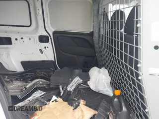 2017 Ram ProMaster City Cargo Tradesman с VIN ZFBERFAB7H6H01048, выставлен на аукционе IAAI как лот 42354783 с пробегом 218 870 миль миль и . История ставок и продаж доступна на DreamBid. Изображение 8.