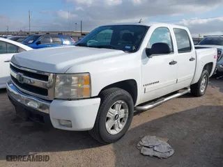 2007 Chevrolet Silverado 1500 LT w/1LT with VIN 2GCEC13C371505070, listed as a IAAI auction lot 41496659 with 179,379 mi miles. Bid and sale history available at carsss.com. Image 19.