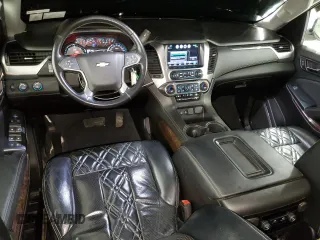 2019 Chevrolet Tahoe LS z VIN 1GNSKAKC7KR279792, wystawiony jako Copart lot #59736665 z przebiegiem 103 984 mil mil oraz Szkoda całkowita • Salvage title. Historia ofert i sprzedaży dostępna na DreamBid. Obrazek 8.