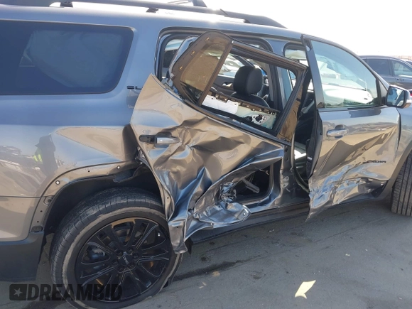 2021 GMC Acadia SLE with VIN 1GKKNKLA6MZ212742, listed as a IAAI auction lot 41808868 with 45,693 mi miles and . Bid and sale history available at DreamBid. Image 6.