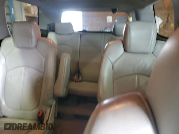 2010 GMC Acadia SLT1 z VIN 1GKLVMED2AJ140486, wystawiony jako Copart lot #55735155 z przebiegiem 185 154 mil mil oraz Szkoda całkowita • Salvage title. Historia ofert i sprzedaży dostępna na DreamBid. Obrazek 10.